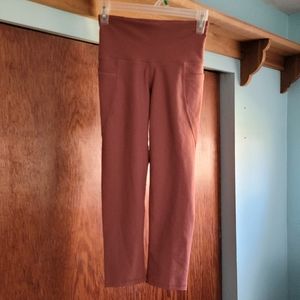 Old Navy Powersoft Elevate Crop Leggings